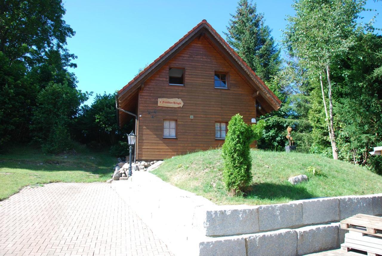 Landgasthof Zum Dorfkrug Otel Häusern Dış mekan fotoğraf