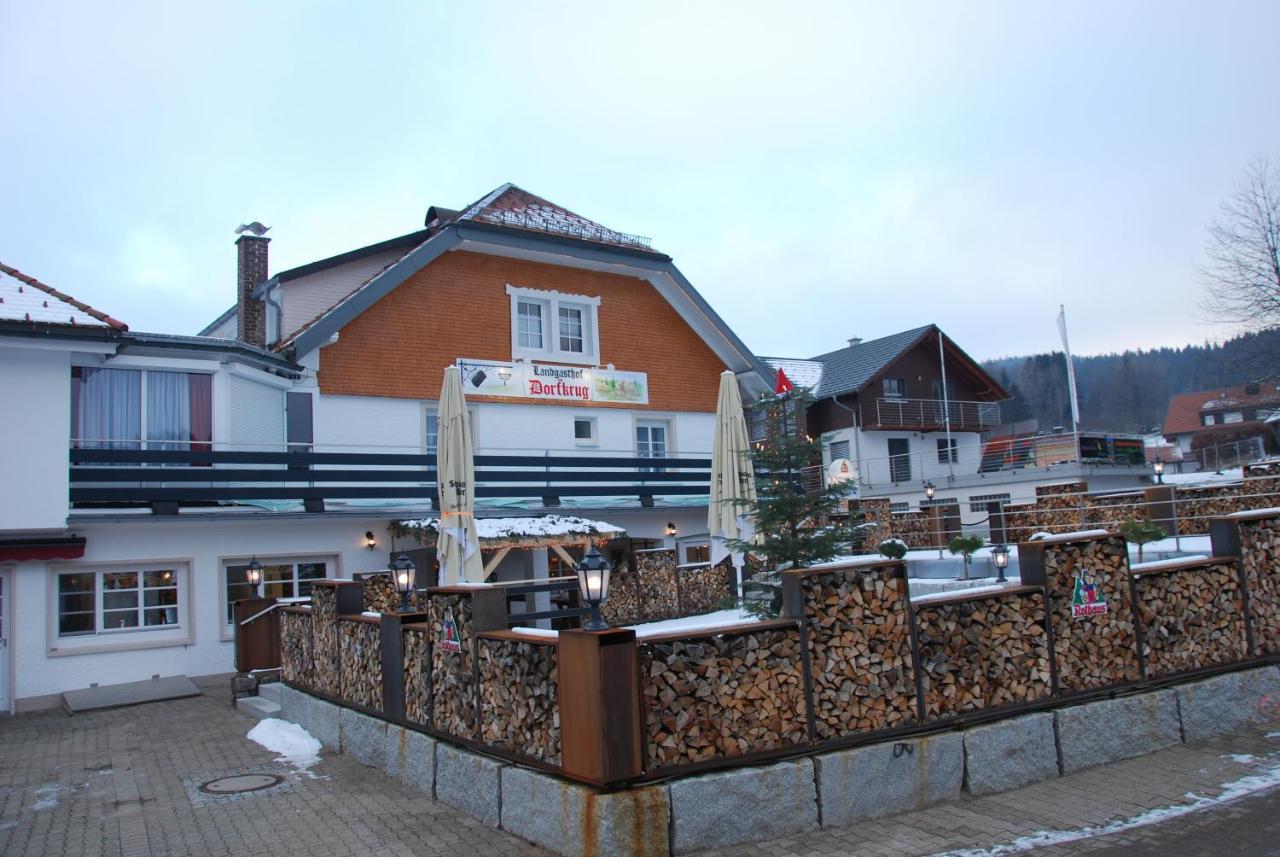 Landgasthof Zum Dorfkrug Otel Häusern Dış mekan fotoğraf